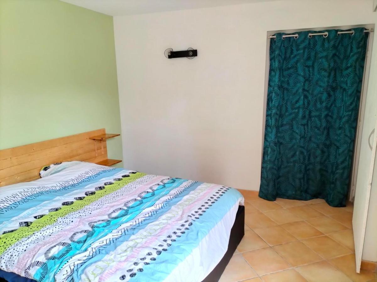 Appartement Au Centre Ville Avec Un Beau Jardin Prive Lannion Kültér fotó